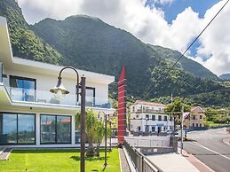 Enxurros House
