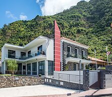 Enxurros House