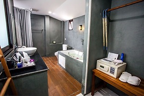 Lanta Corner Resort