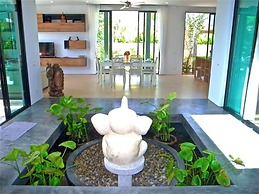 Baan Bua Nai Harn 3 bedrooms Villa