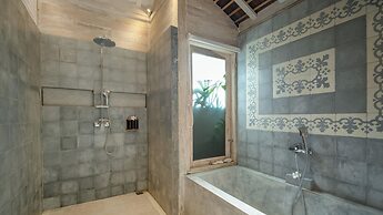 Villa Little Mannao by Villa Finder