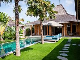 Villa Du Ho by Villa Finder