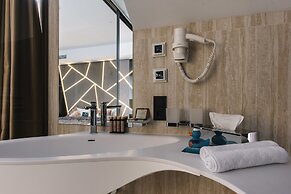 Noble Boutique Hotel