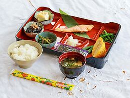 Nirai Onna
