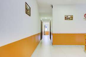 OYO 89985 Js Hotel
