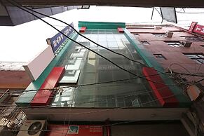 Hotel Flight Path