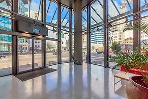 Penthouse With Balcony And Panorama View