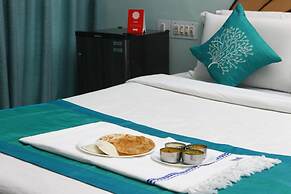 OYO 7829 Santhi inn