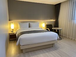 New Donghae Hotel