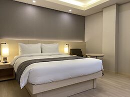 New Donghae Hotel