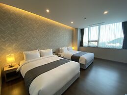 New Donghae Hotel