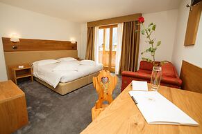 Olympic Regina Hotel