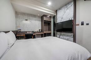 Dream Mansion Hotel