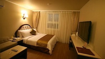 L'S Hotel