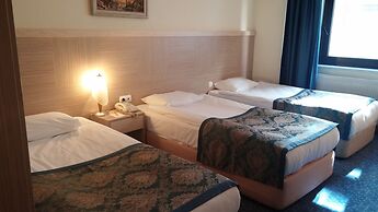 ATAKULE KING HOTEL