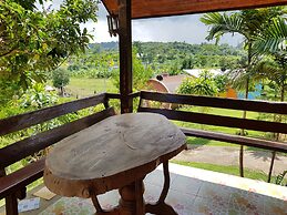 Baan Phanawan Resort