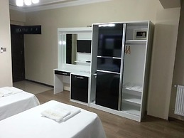 Sener Hotel