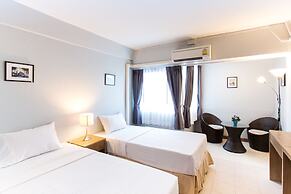 Ratana Hotel