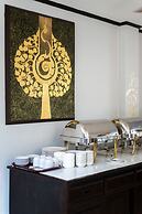 Ratana Hotel