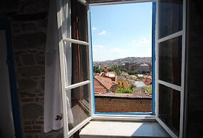 Bergama Tas Konak