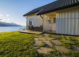 Lyngen North