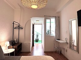 Distrito Condesa Rooms and Studios
