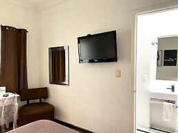 Distrito Condesa Rooms and Studios