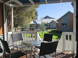 Mandurah Ocean Marina Chalets