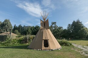 Oasis Yurt Lodge