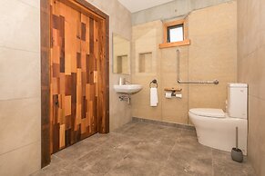 Oasis Yurt Lodge