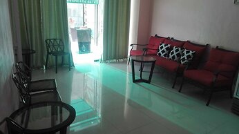 Meaco Royal Hotel - Tabaco