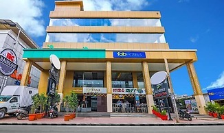 FabHotel High Rise Suites