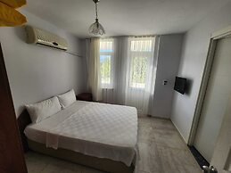 Zeytin Otel Altinoluk