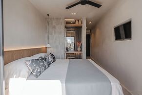 Emery  Hotel