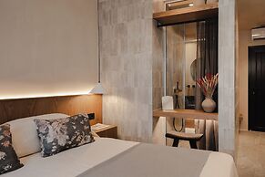 Emery  Hotel