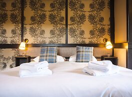 Traquair Arms Hotel