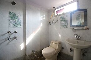 OYO 7147 Hotel Madhur Regency