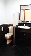 Khum Nakhon Hotel
