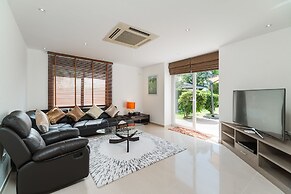 Luxury Pool Villa 604