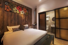 Hotel Twenty 8B