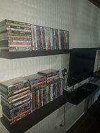Avi's place