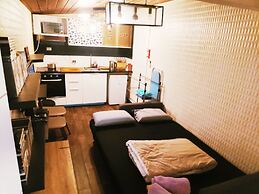 Avi's place