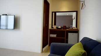 Riverbank Villa