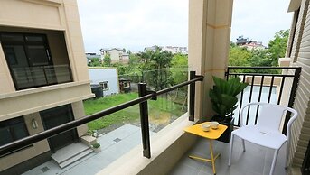 Riverbank Villa