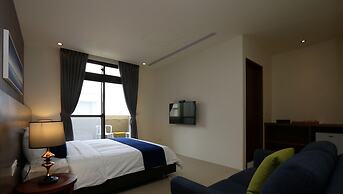 Riverbank Villa