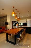 Riverbank Villa