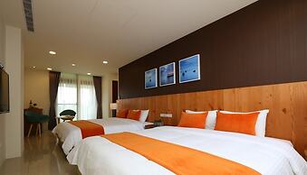 Riverbank Villa