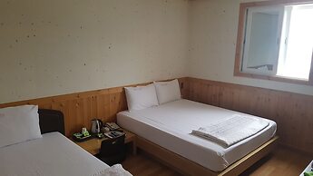 Twelve Motel