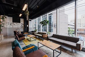 H Hotel