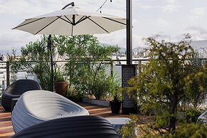 H Hotel